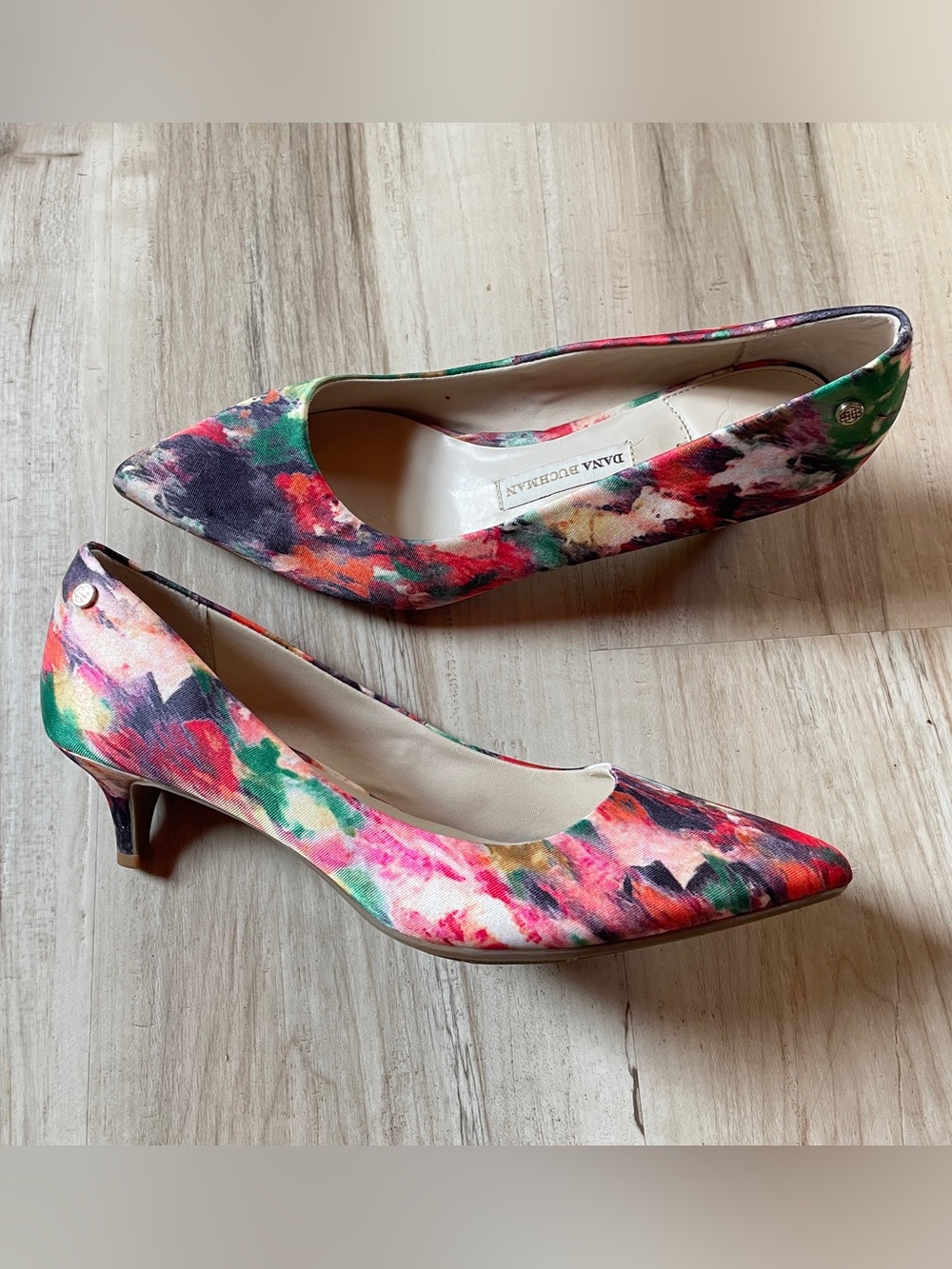 Dana Buchman Multicolor Floral Pointed-Toe Low kitten Heels